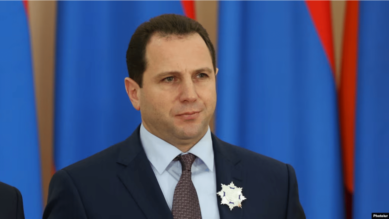 L’Assemblée nationale a rejeté la demande de Davit Tonoyan visant à consulter le rapport sur la Guerre de 44 jours