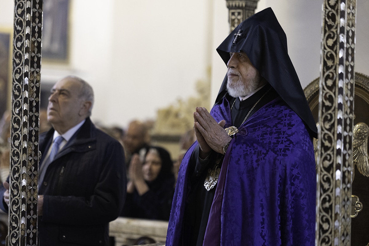 « Je n’ai pas vu la signature de l’archevêque Ezras » : l’ancien directeur du Service de sécurité nationale au sujet d’un document attribué au frère du Catholicos