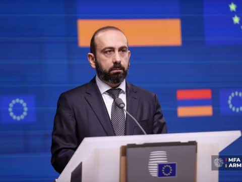 Décryptage Hakob Badalyan : Bakou veut obtenir un prix pour l’Arménie et Bruxelles