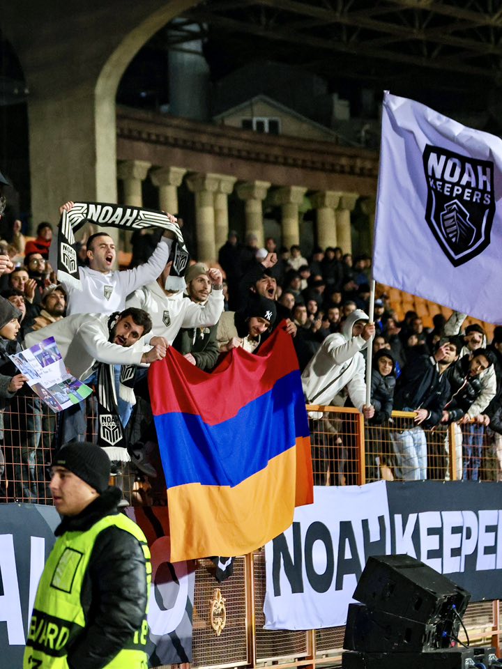 Historique ! Le champion d’Arménie « Noah » Yerevan s&rsquo;est qualifié pour les barrages de la Conference Ligue en s’imposant hier soir 2-1 face au champion de Pologne « Legia » Varsovie