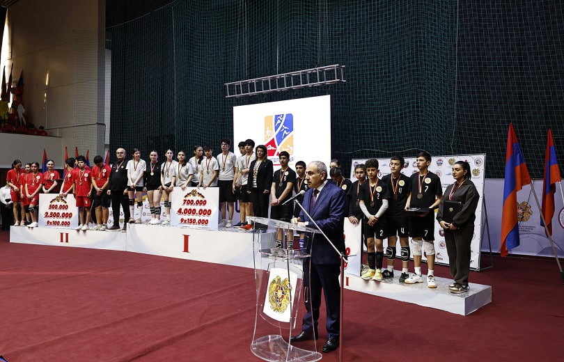 Le Premier ministre arménien a assisté à la finale du « Championnat scolaire de volley-ball »