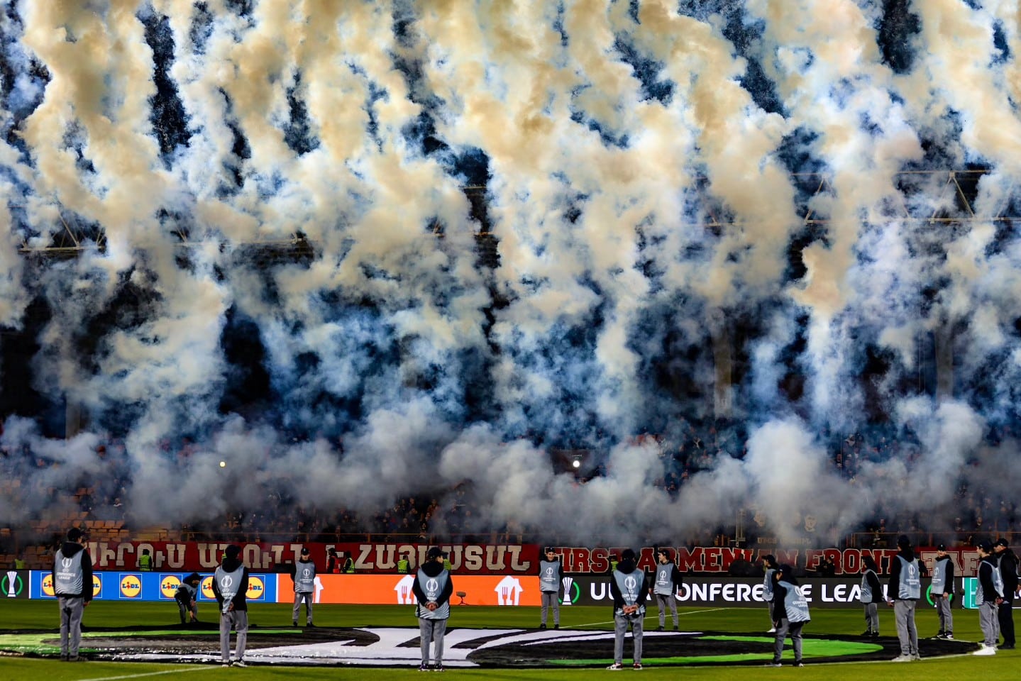 Arrestation de 17 supporters Polonais auteur de violence à Yerevan la nuit dernière après la défaite de « Legia » Varsovie face au champion d’Arménie « Noah » Yerevan