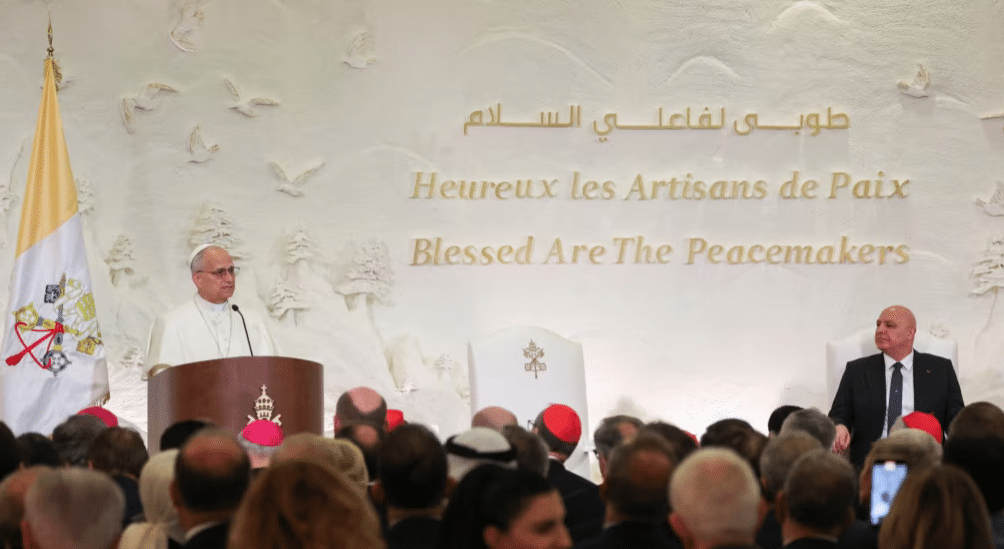 La prière du pape à l&rsquo;église apostolique d&rsquo;Istanbul et son arrivée au Liban