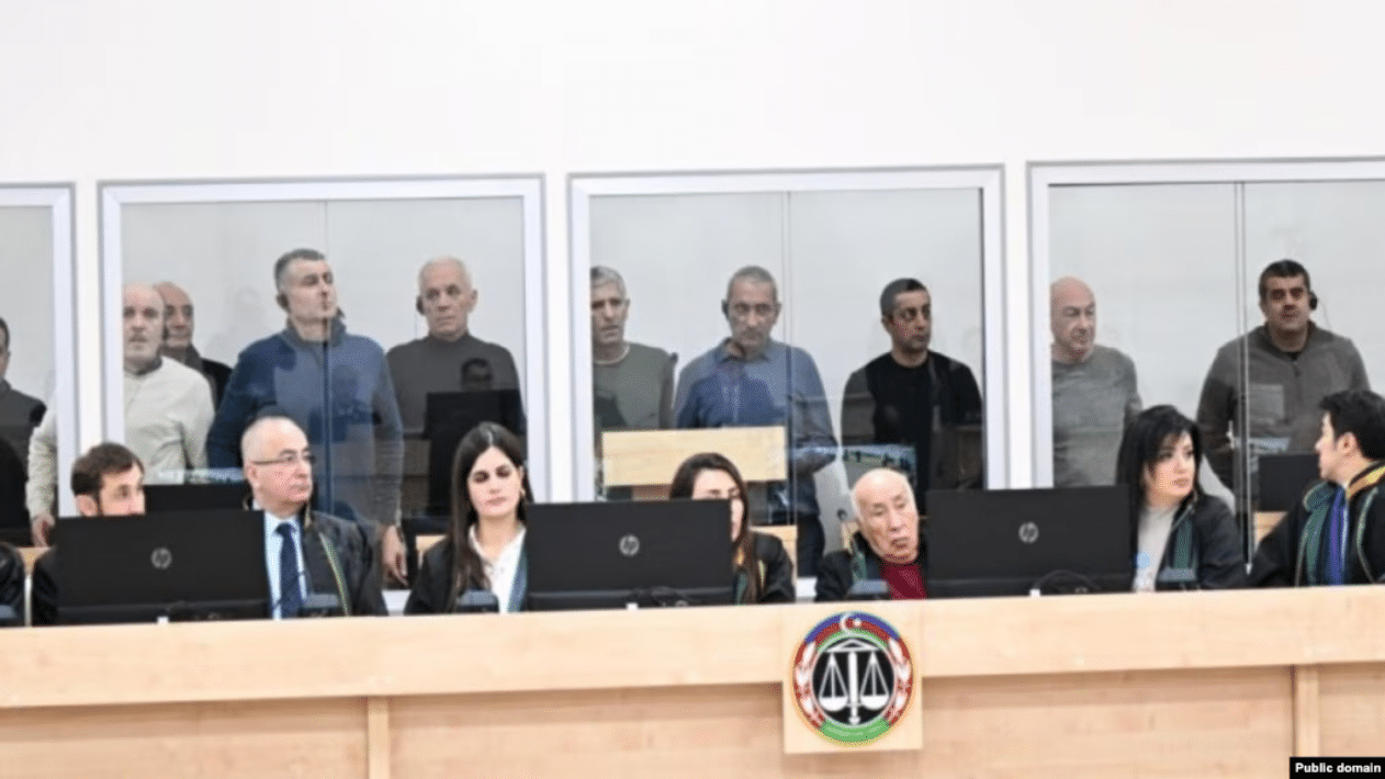 Le procès des 15 prisonniers approche de sa fin, tandis que dans l’affaire Vardanian, les “victimes” continuent encore de témoigner