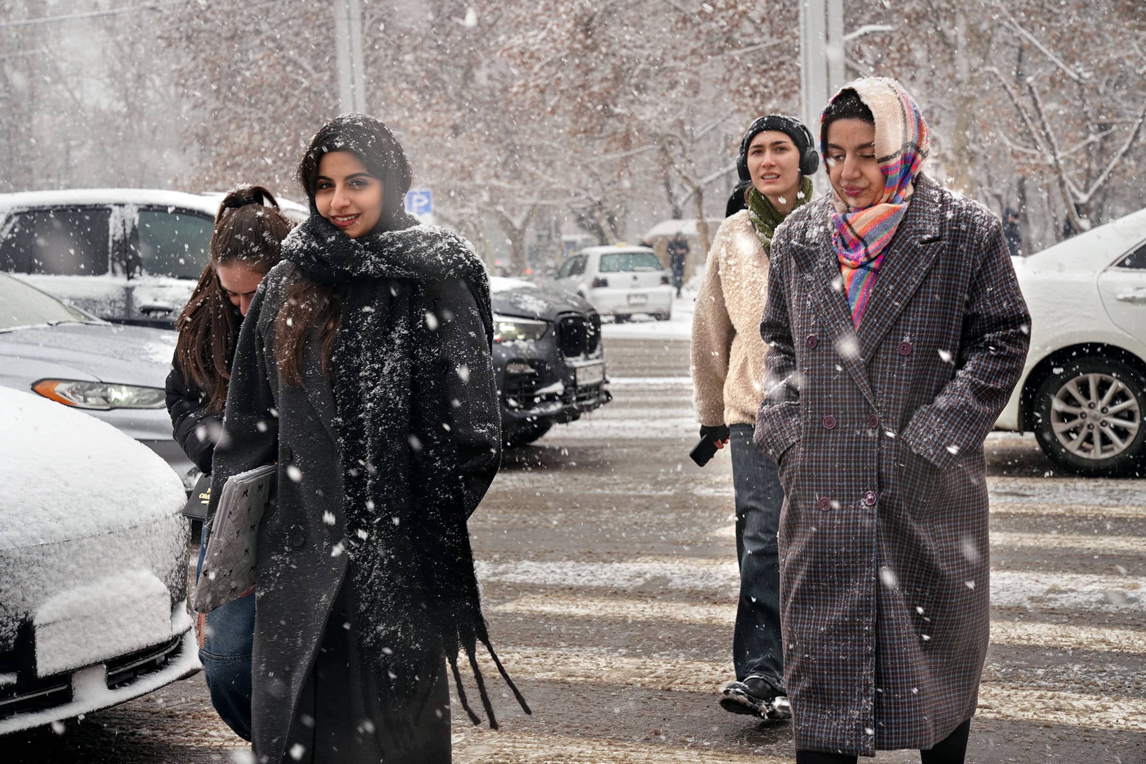 23 janvier : l’hiver s’impose, routes et trottoirs livrés au verglas. Photoreportage de Max Sivaslian