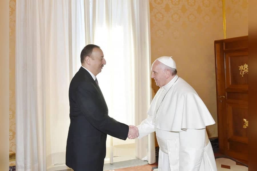 Opinion de Lorenzo Riva dans Armenian Weekly : L&rsquo;alignement discret du Vatican sur l&rsquo;Azerbaïdjan
