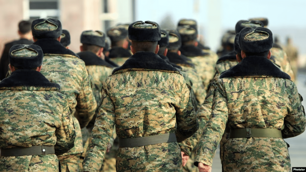 Renflouer les effectifs dans l&rsquo;armée : la procédure d’exemption du service a été durcie