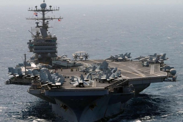 Un groupe aéronaval américain et des bombardiers furtifs se dirigent vers les côtes iraniennes