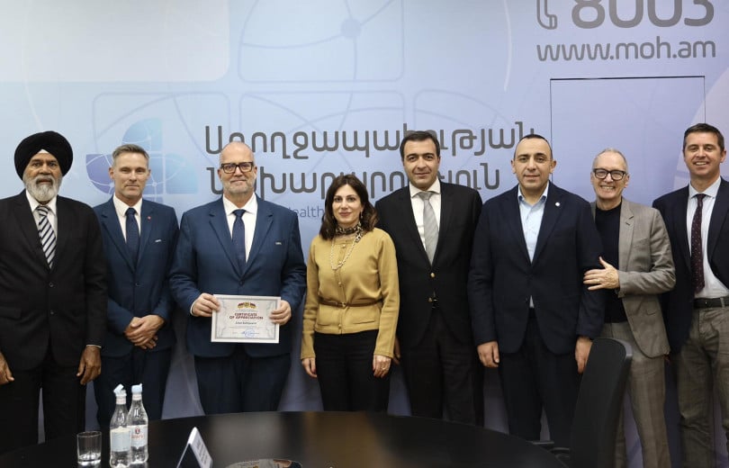 Lancement du Programme de formation des médecins du sport de l&rsquo;UEFA en Arménie avec la réunion au ministère arménien de la Santé