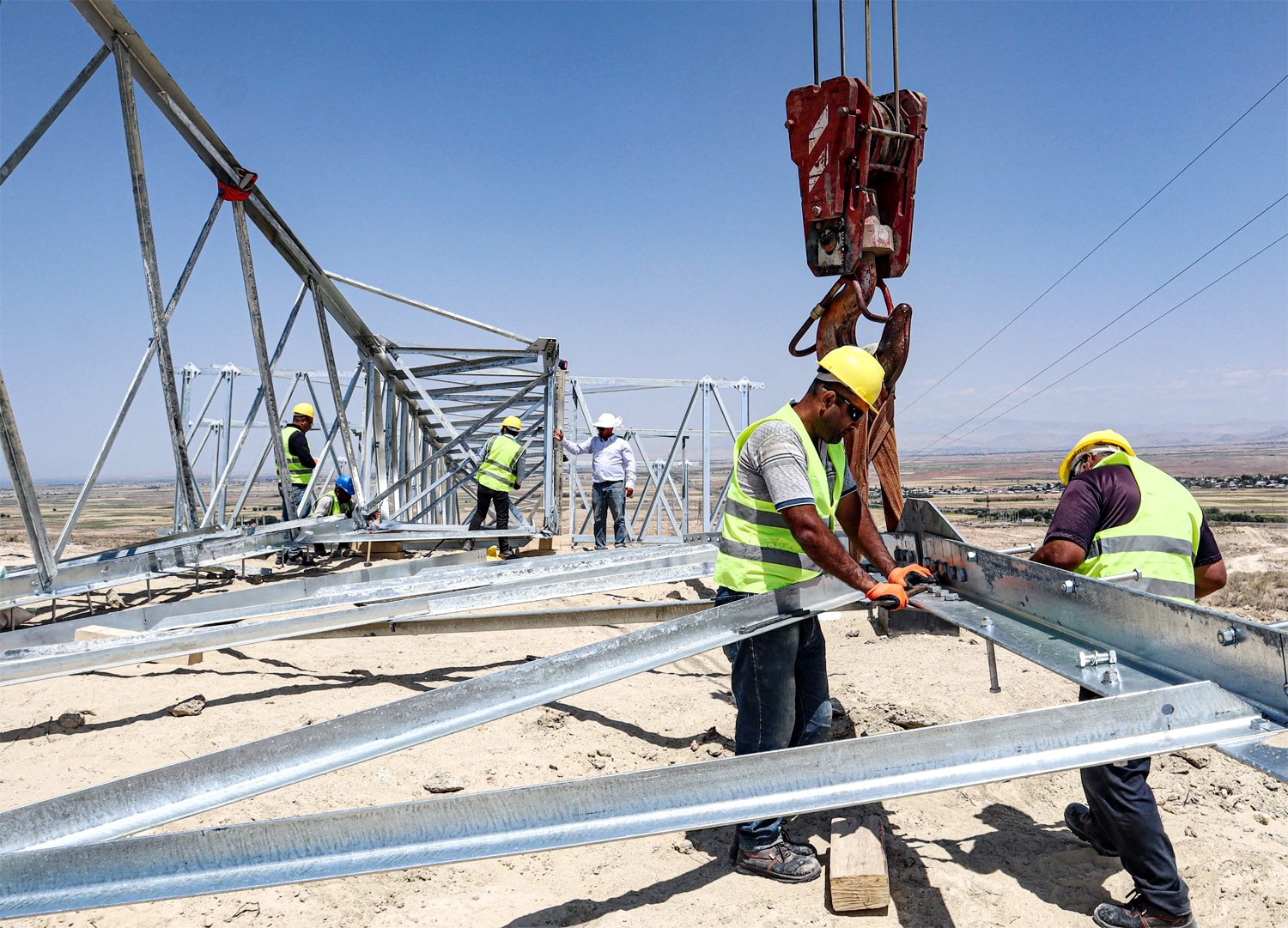 L&rsquo;Azerbaïdjan lance les travaux d&rsquo;un corridor énergétique orienté vers l&rsquo;UE via la TRIPP
