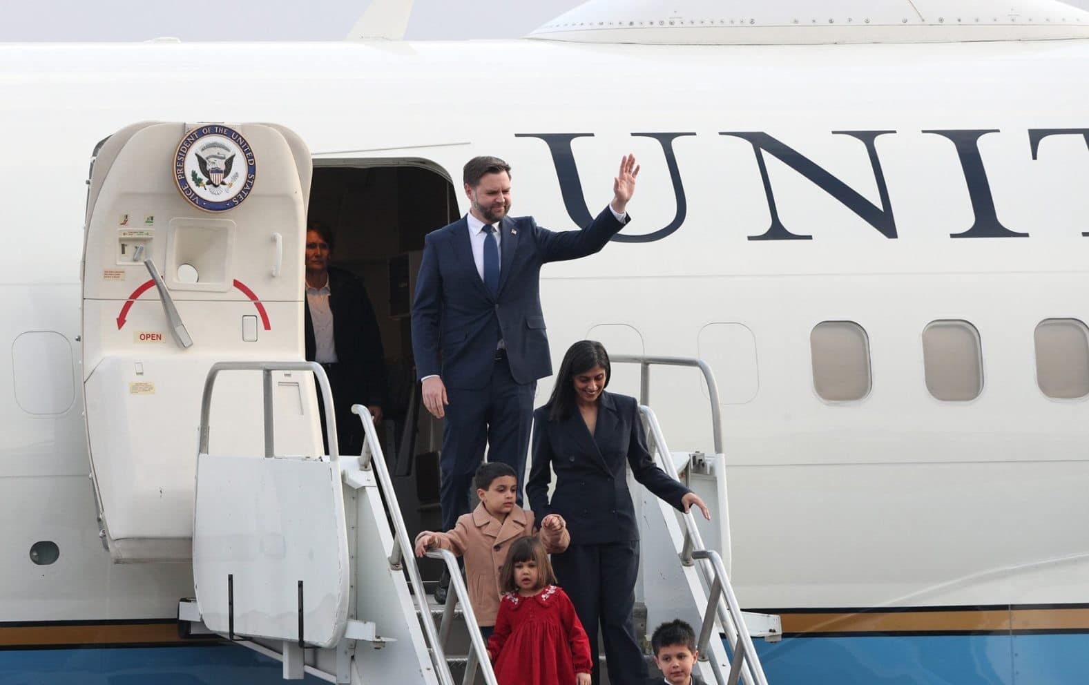 La visite de J.D. Vance en Arménie constitue une étape importante vers le renforcement des relations bilatérales annonce Ambassade des États-Unis à Yerevan