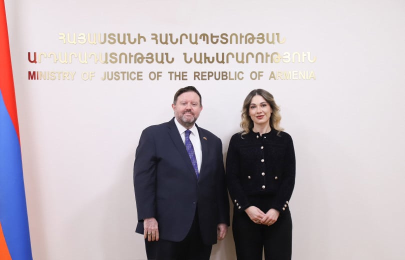 La ministre de la Justice Srbuhi Galyan et le chargé d&rsquo;affaires de l&rsquo;ambassade des États-Unis en Arménie ont discuté du processus de paix