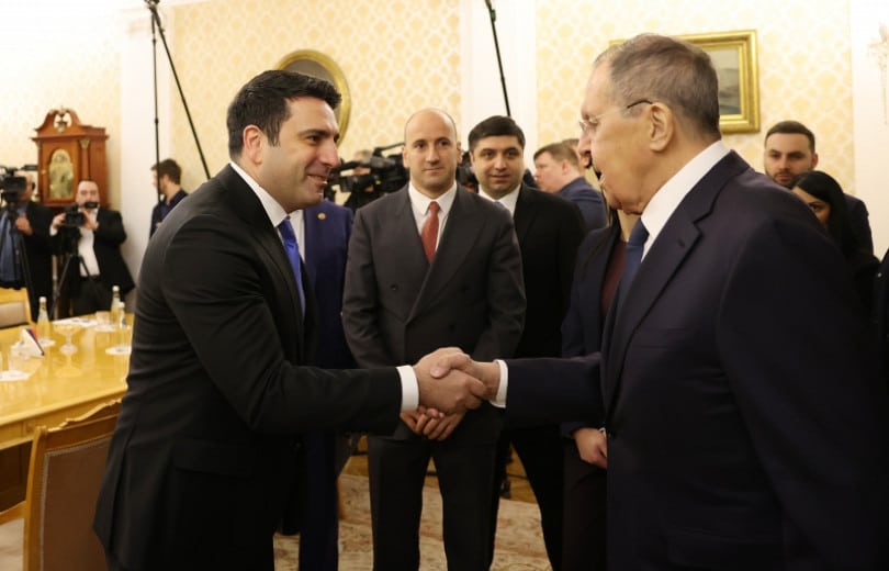Je ne souhaite pas que l&rsquo;on ait l&rsquo;impression que l&rsquo;Arménie cherche à nuire à la Russie affirme Alen Simonyan le président du Parlement arménien
