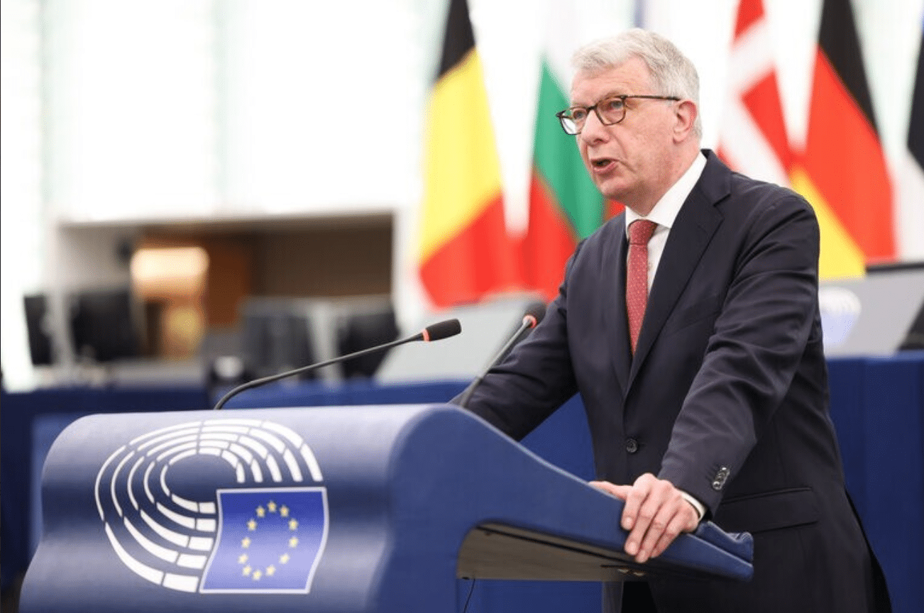 Un député européen exhorte l&rsquo;UE à prendre des mesures concrètes pour la libération des otages arméniens détenus à Bakou