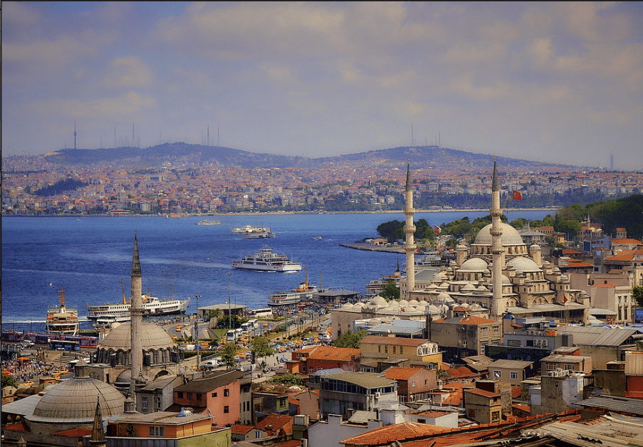 Turquie: arrestation de six militants européens venus enquêter sur les  conditions de détention