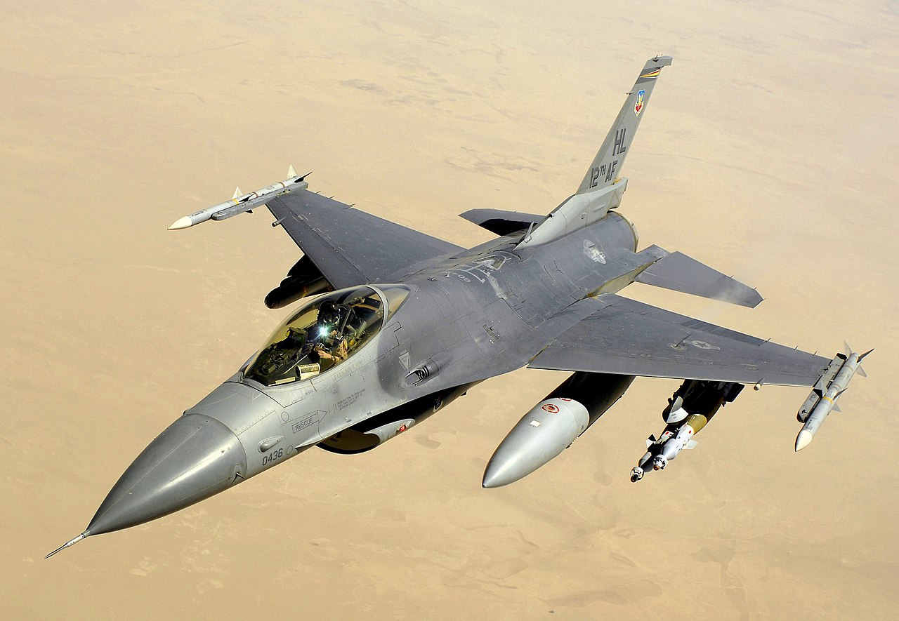Turquie: le F-16 qui s&rsquo;est écrasé poursuivait une trace radar non identifiée (ministère)