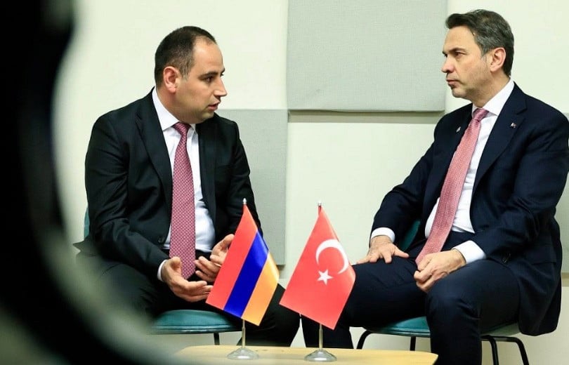 Rencontre entre Davit Khudatyan et Alparslan Bayraktar le ministre turc de l&rsquo;Énergie et des Ressources naturelles à Paris