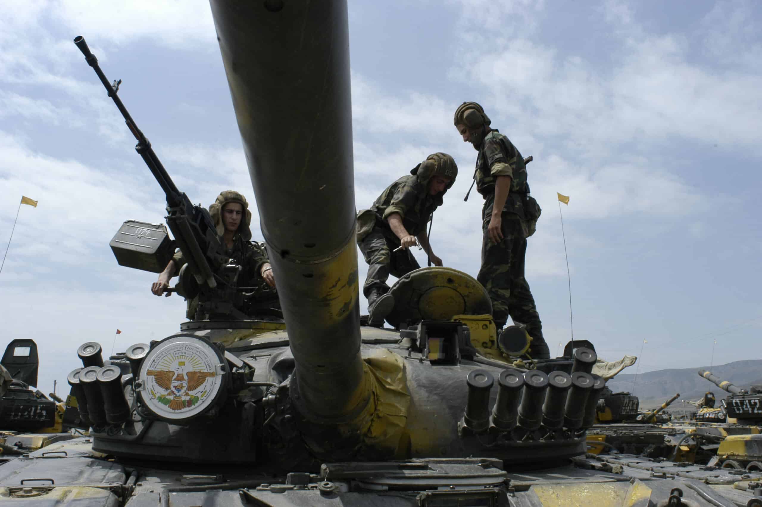 Pachinian prévoit d’exposer les fleurons du nouvel arsenal arménien lors d’un défilé le 28 mai prochain
