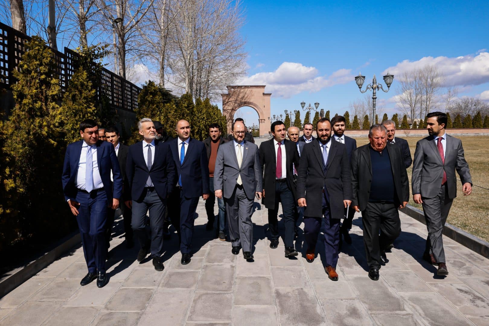 Arayik Harutyunyan visite les villages des minorités nationales de la région d&rsquo;Armavir en Arménie