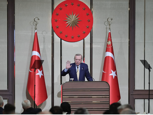 La Turquie « surveille de près » les groupes kurdes en Iran