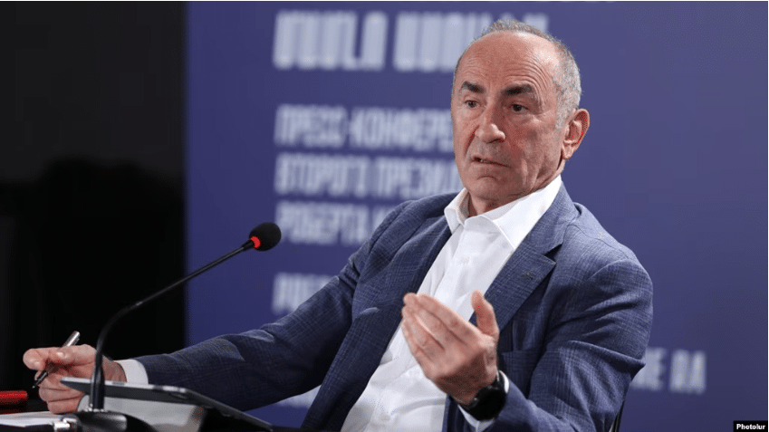 L’ex-président arménien Robert Kotcharian prend clairement date pour les législatives du 7 juin