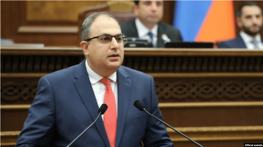 « Nikol Pachinian accapare le pouvoir » : réactions à la candidature de Vladimir Vardanyan au poste de juge à la Cour constitutionnelle