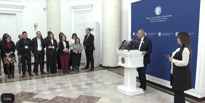 Nikol Pachinian fait-il chanter la société arménienne ?