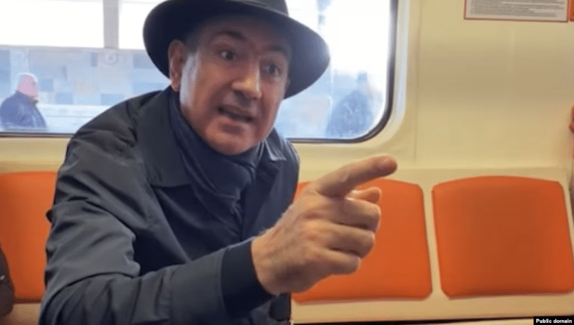 Le médiateur appelle à la retenue après la dispute entre Pachinian et une femme déplacée du Haut-Karabakh