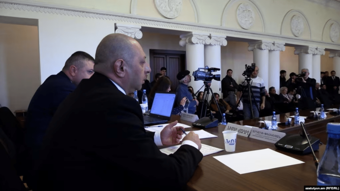 Marchandage politique ou intérêt des habitants ? Des centaines de parcelles de terrain à Vanadzor à l&rsquo;origine des tensions au conseil municipal