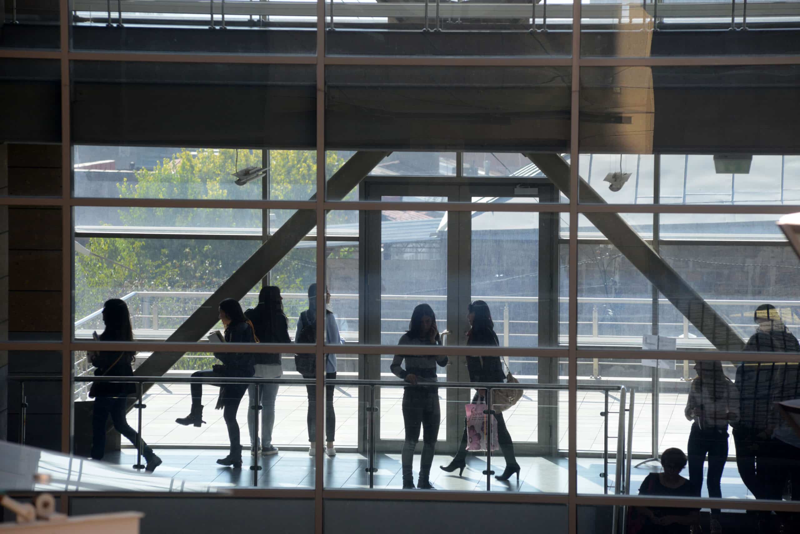 Menaces de l&rsquo;Iran: l&rsquo;Université américaine en Arménie passe aux cours en  ligne