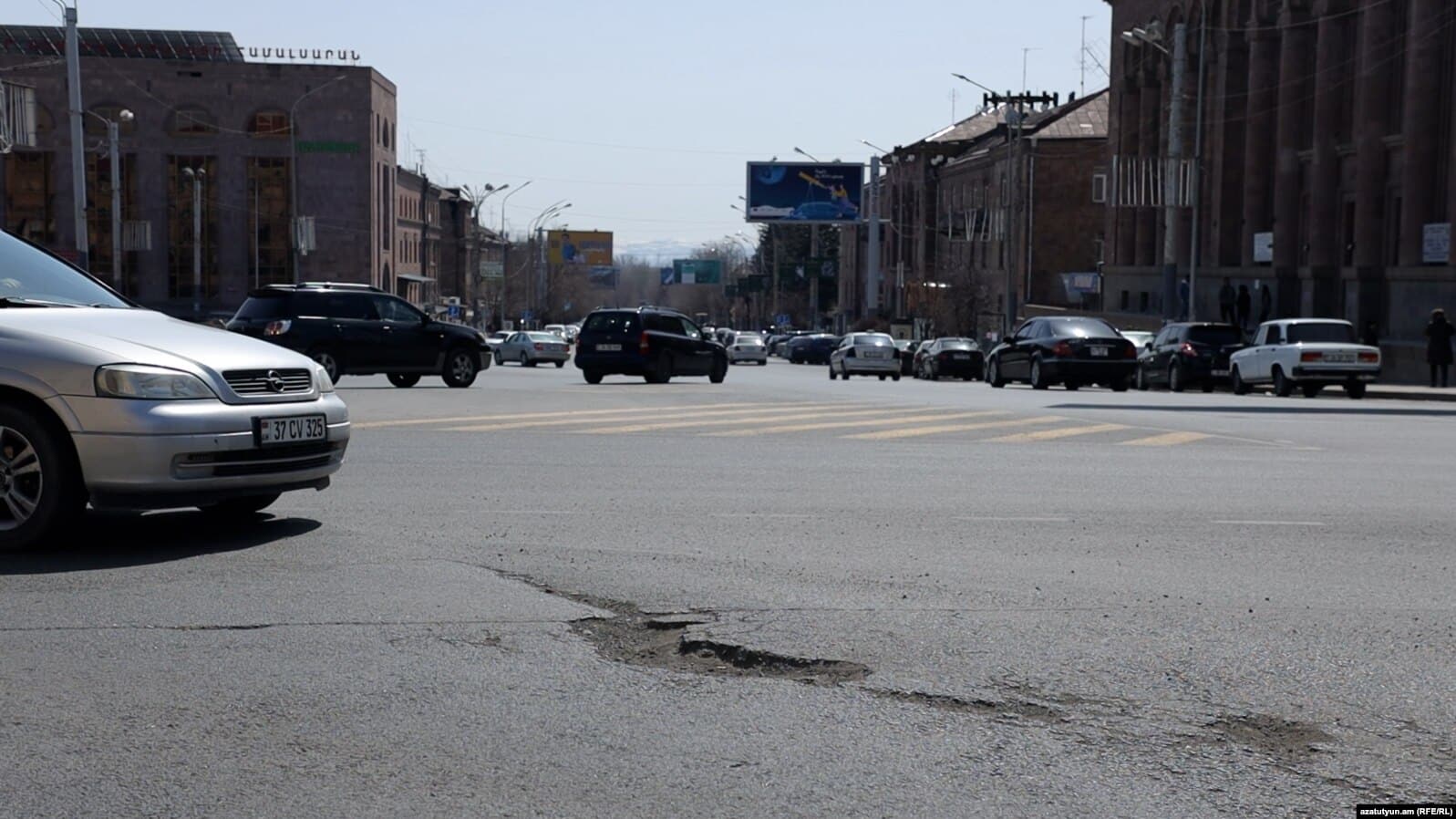 Les nids-de-poule de Gumri, prétexte à des accusations à distance