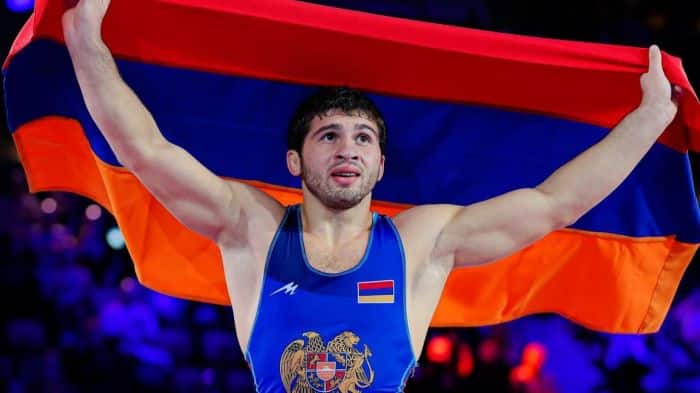 Malkhas Amoyan (Arménie) désigné Meilleur lutteur gréco-romain d’Europe en 2025