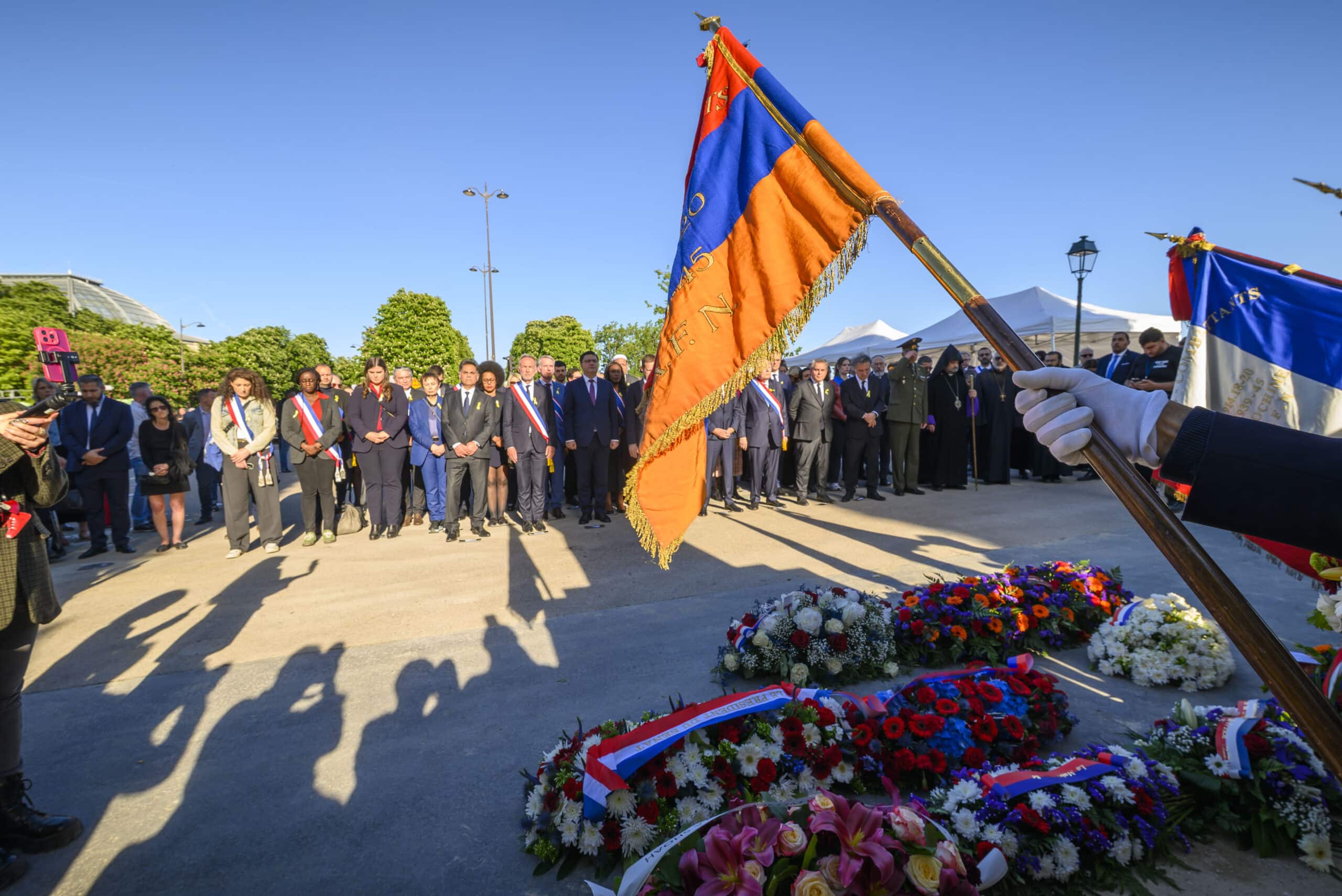 Les discours de la cérémonie au mémorial de Komitas le 24 avril  à Paris : JD Berger, E.Grégoire, M.Papazian, A.Toranian