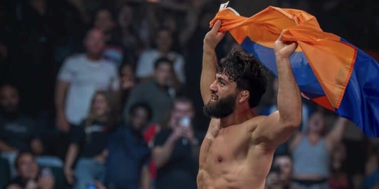 Arman Tsarukyan (Arménie) le numéro 2 des poids légers de l’UFC affirme qu’il dépense chaque mois entre 500 000 et 700 000 dollars