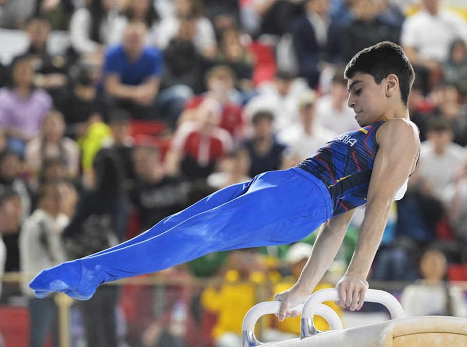 Hamlet Manukyan (Arménie) remporte la médaille d&rsquo;or au cheval d’arçons à l’étape de la Coupe du monde de gymnastique à Osijek (Croatie)