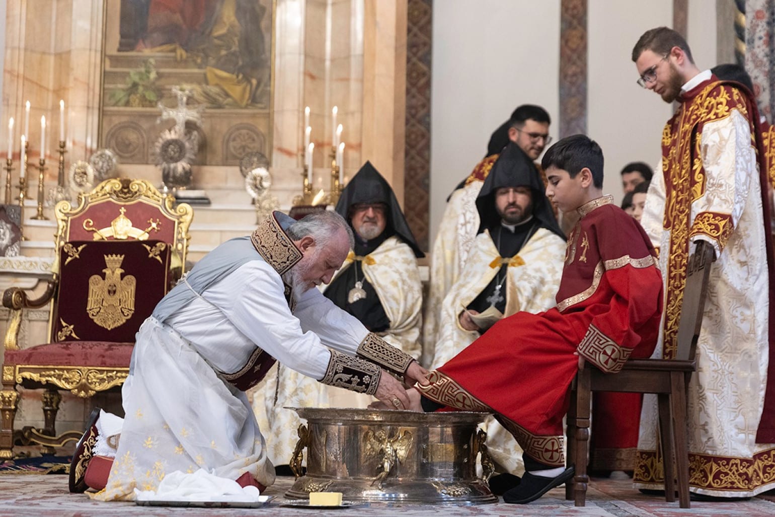 La Cérémonie du Lavement des Pieds s’est déroulée à Sainte-Etchmiadzine