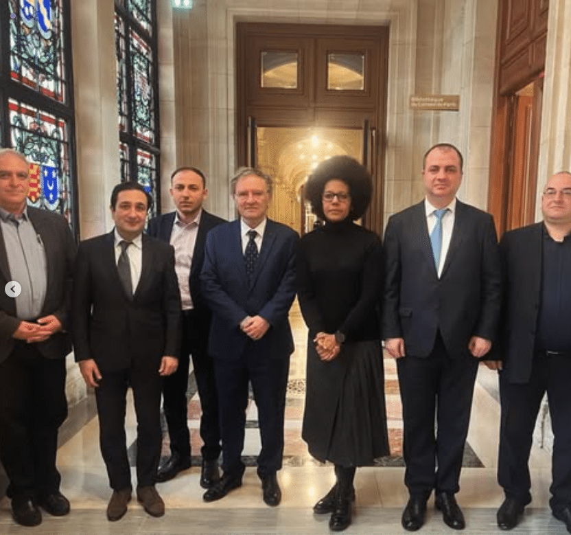 Une délégation de l&rsquo;Artsakh reçue par Audrey Pulvar à la Mairie de Paris