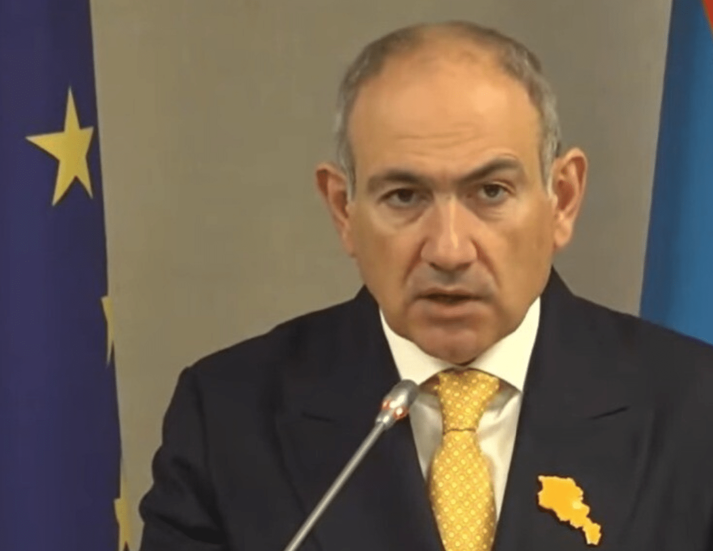 Pachinian réitère son appel à une nouvelle constitution, évoquant le fossé entre le système judiciaire et le peuple