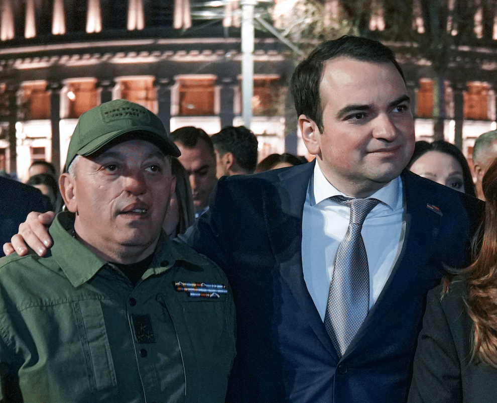 Décryptage – Nikol Pachinian fait-il pression sur Karapetian ou le met-il en valeur ? par Hakob Badalyan