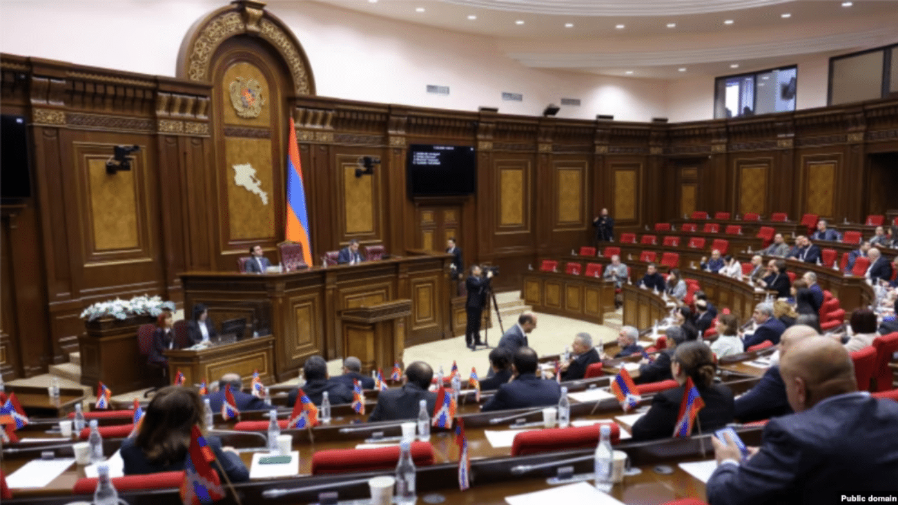 Décryptage de Hakob Badalyan.  L&rsquo;étrange décision de Nikol Pachinian : changer les règles à l’approche des élections