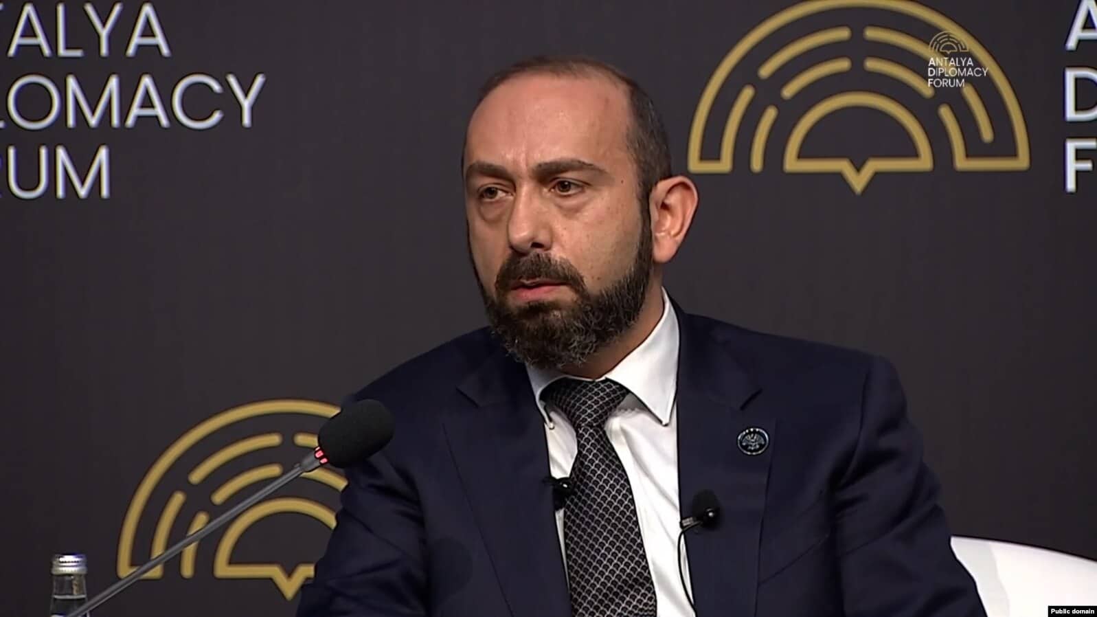 Le ministre des Affaires étrangères ne se rendra pas au forum en Turquie