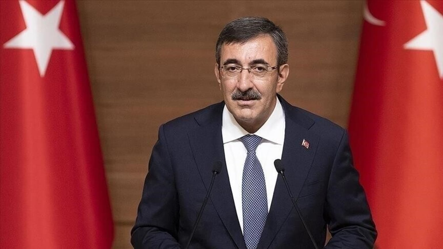 Le vice-président turc Cevdet Yilmaz arrive en Arménie pour participer au 8e sommet de la Communauté politique européenne