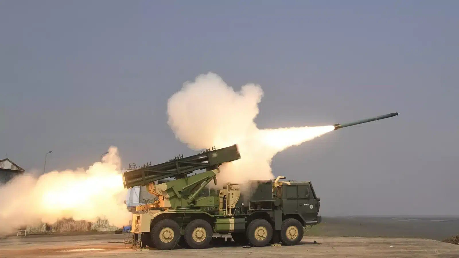 L’Arménie et l’Inde discutent de la localisation de la production des missiles Pinaka et de l’artillerie