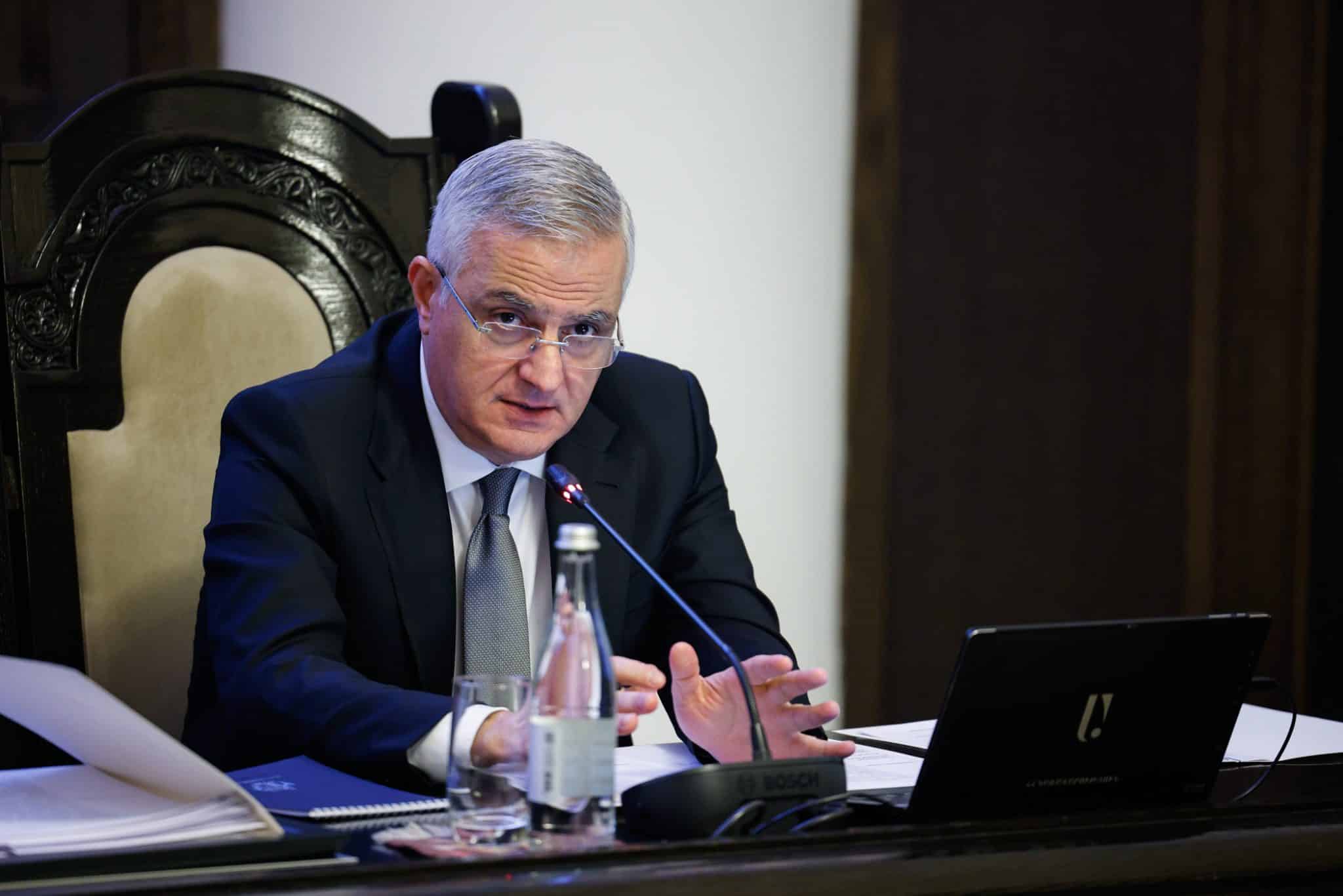 Mher Grigoryan : Les citoyens arméniens trancheront sur le choix entre l&rsquo;UE et l&rsquo;UEE