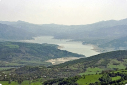 Des Azerbaïdjanais profanent les tombes de combattants dans un village de l&rsquo;Artsakh