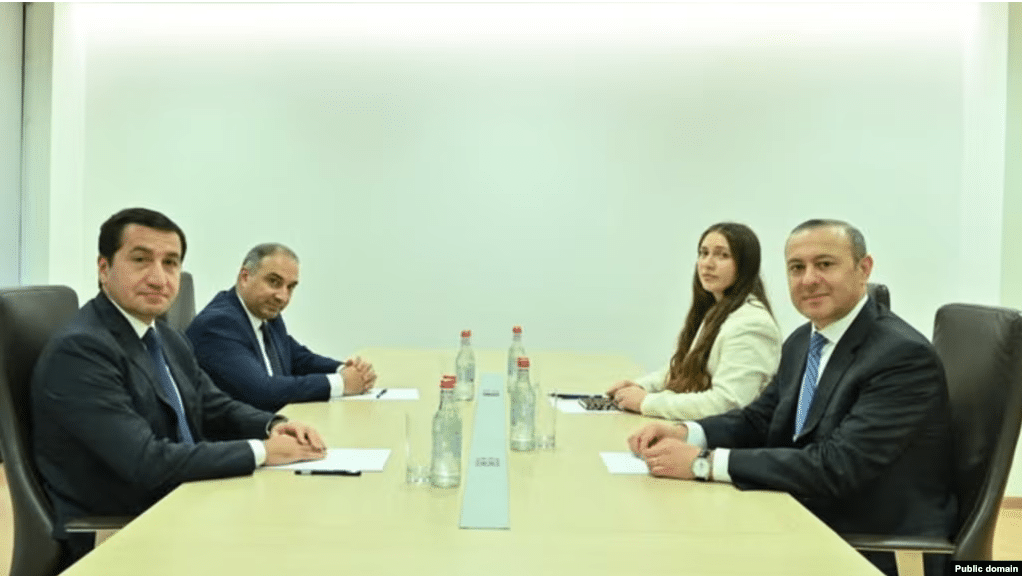 Un proche d’Aliyev en visite en Arménie