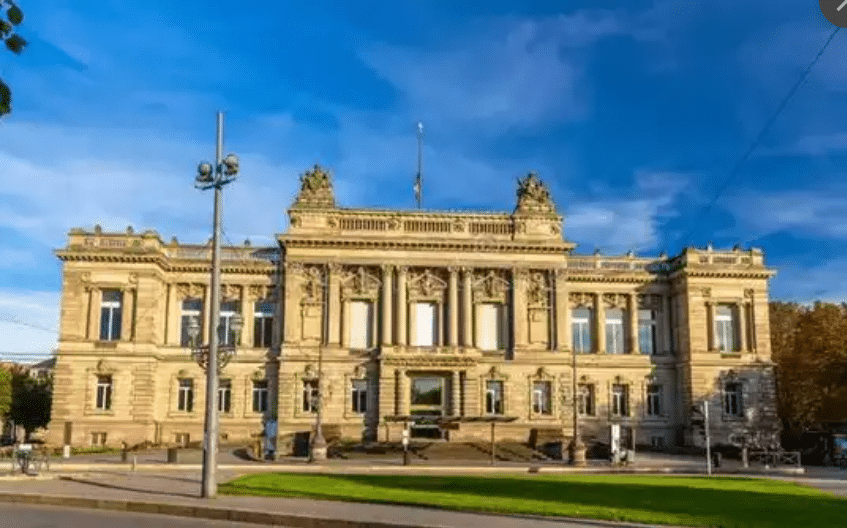 Le RN au pouvoir serait une « catastrophe » pour la directrice du Théâtre national de Strasbourg