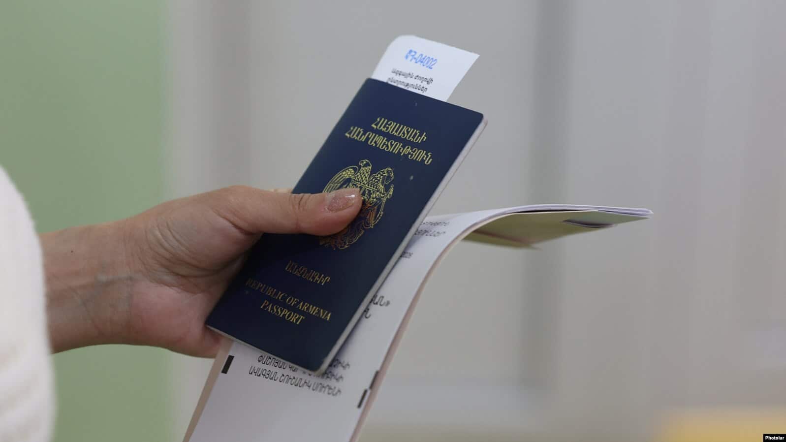 Un projet de loi avancé par le Contrat civil vise à priver de leur droit de vote des centaines de milliers d’Arméniens vivant à l’étranger, en particulier en Russie