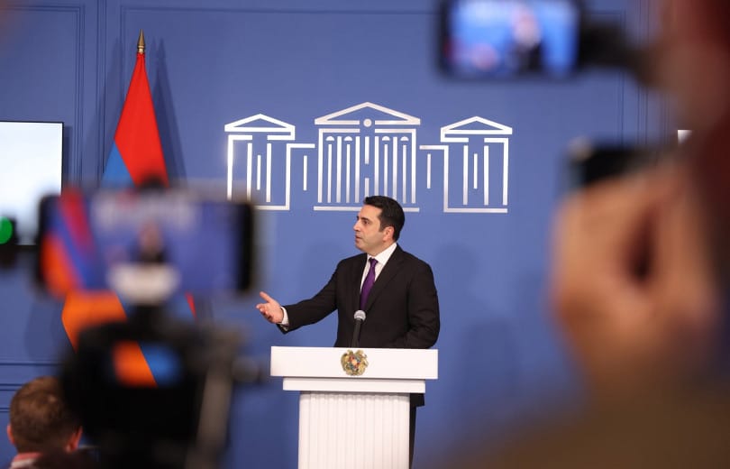 Le président du Parlement arménien Alen Simonyan renonce au mandat de député et ne siégera pas au nouveau Parlement