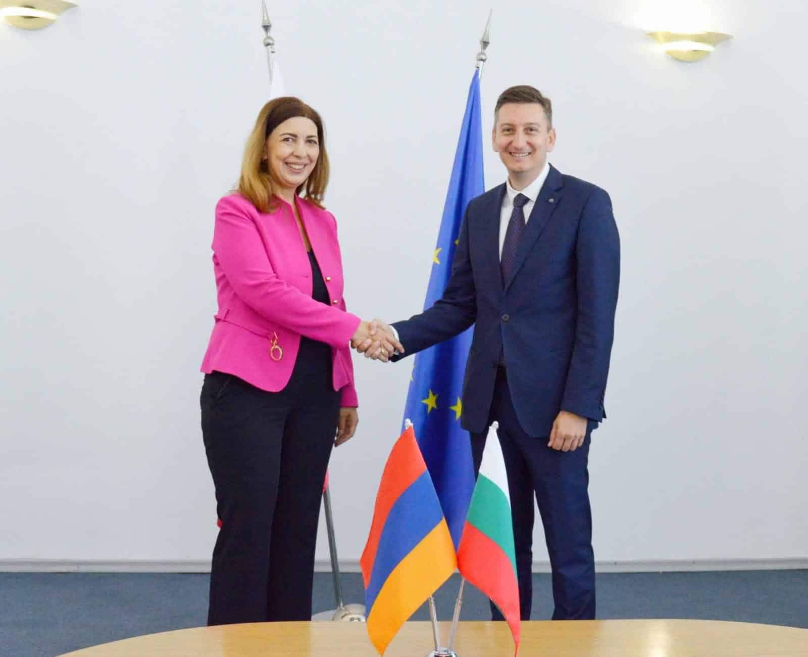 Tsovinar Hambardzumyan et Ivan Vasilyev ont discuté de la possibilité d&rsquo;ouvrir un centre Tumo à Sofia
